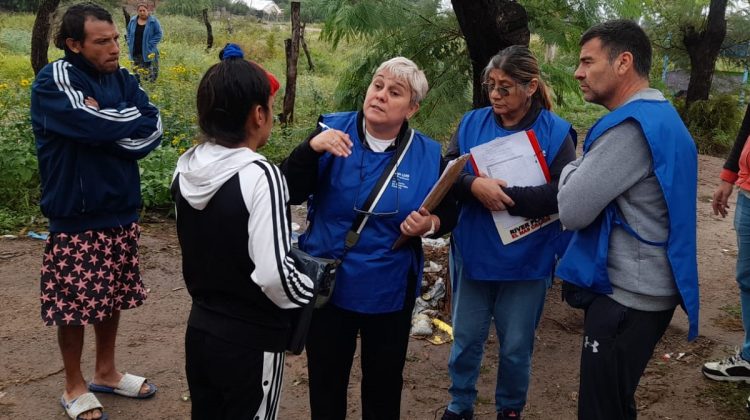 Asisten a vecinos de la ciudad de San Luis afectados por las lluvias