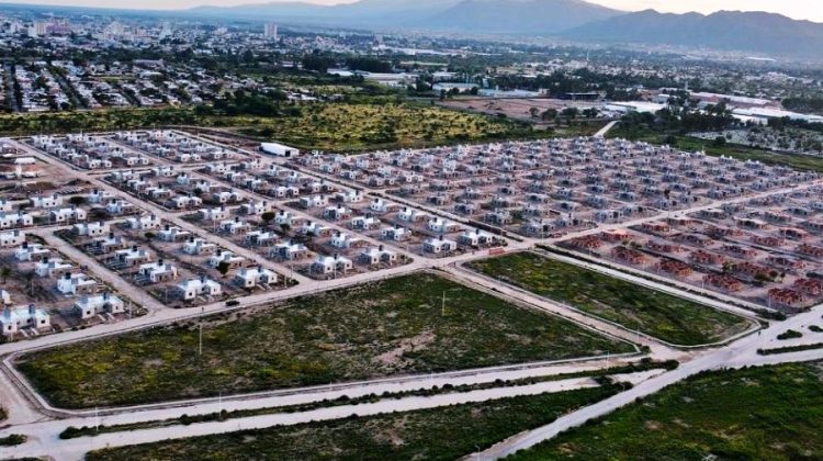 El Gobierno avanza en la construcción de viviendas en toda la provincia