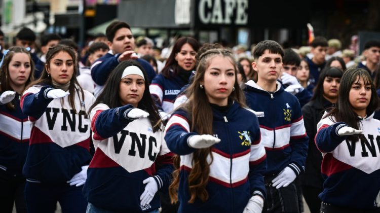 Desfile del 25 de Mayo: las escuelas y agrupaciones pueden inscribirse hasta el martes 20