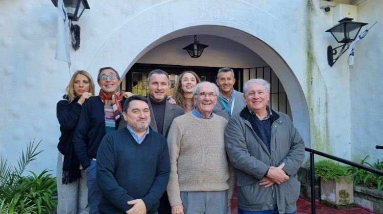 El director del ‘Carrillo’ visitó el Incucai
