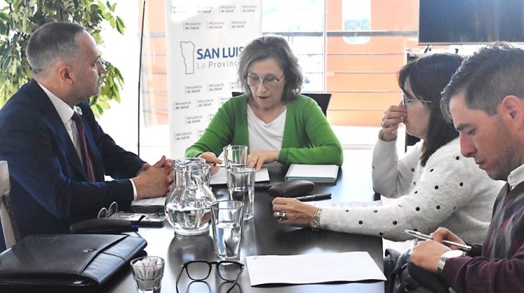 Salud y la UNViMe organizan una capacitación para enfermeros rurales