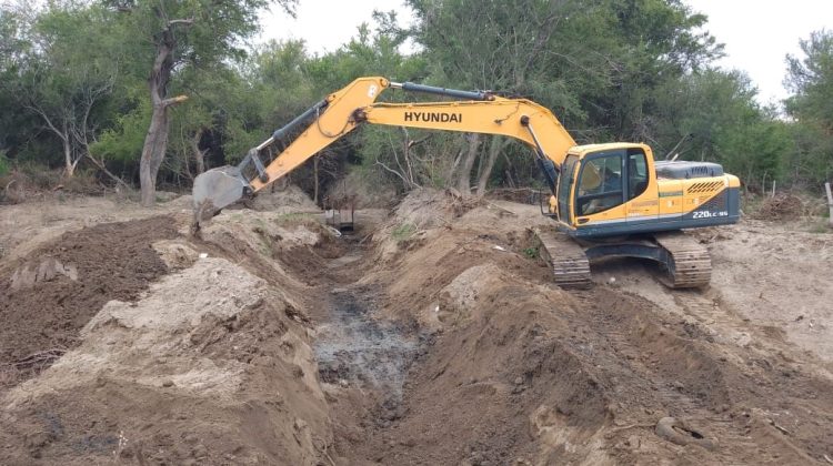 Encauzaron el río que provee a vecinos de Leandro N. Alem, La Majada y Potrero de Leyes