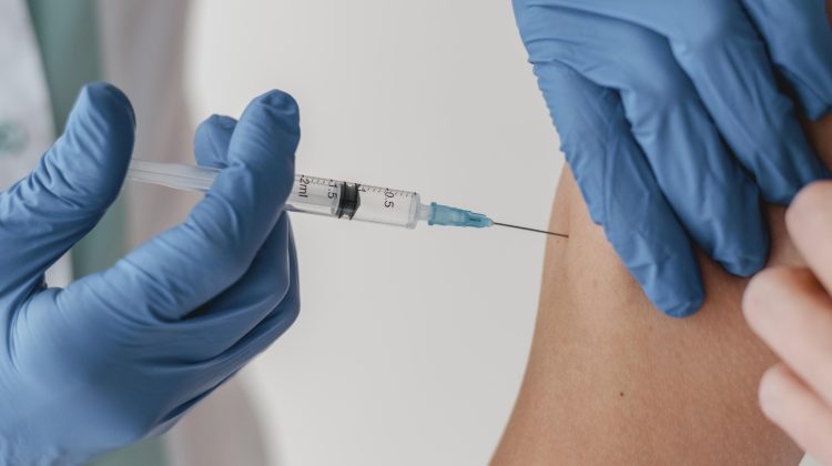 Continúa la campaña de vacunación antigripal, que ha suministrado más de 51.000 dosis