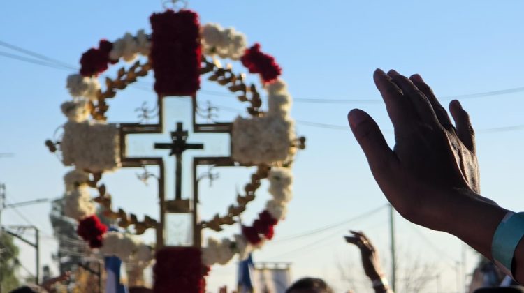 Reviví los mejores momentos de la misa y procesión en la Capital de la Fe