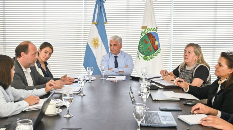 ‘Creciendo con tu Club’: Poggi se reunió con los titulares de Gobierno y Deportes