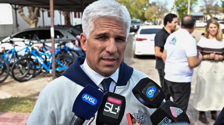 Poggi: “No puede ser que hace 9 años vienen gestionando una reforma edilicia y nadie los escuchó”