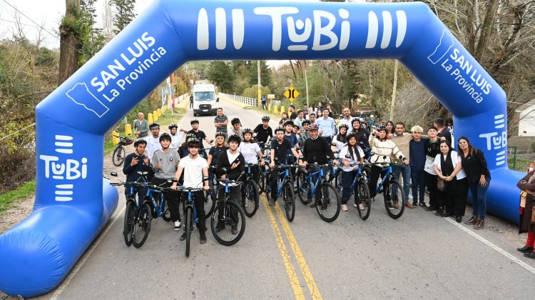 Los chicos de la ‘Senador Alfredo Bertín’ dieron su primera vuelta a bordo de sus TuBi