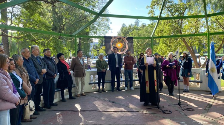 En su tercer aniversario, la Mesa de Fraternidad Interreligiosa convocó a orar por la paz