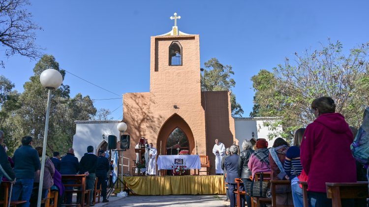 Las Lomitas nuevamente honró a su patrona Santa Rita de Cassia