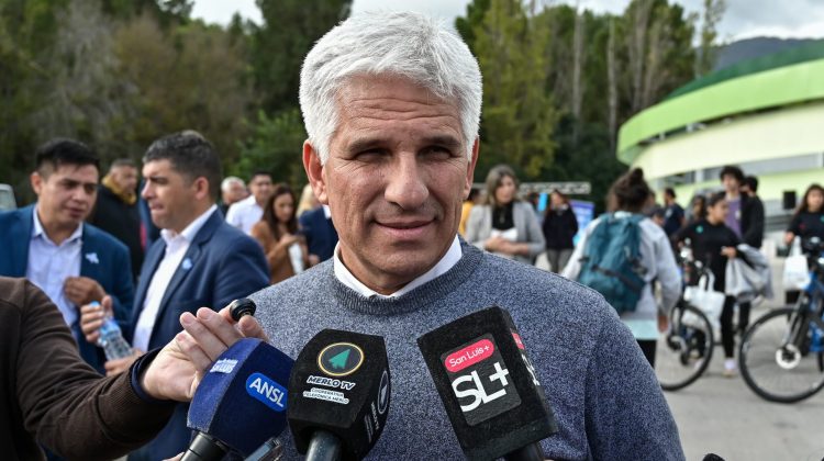 Poggi suspendió sus actividades públicas de hoy