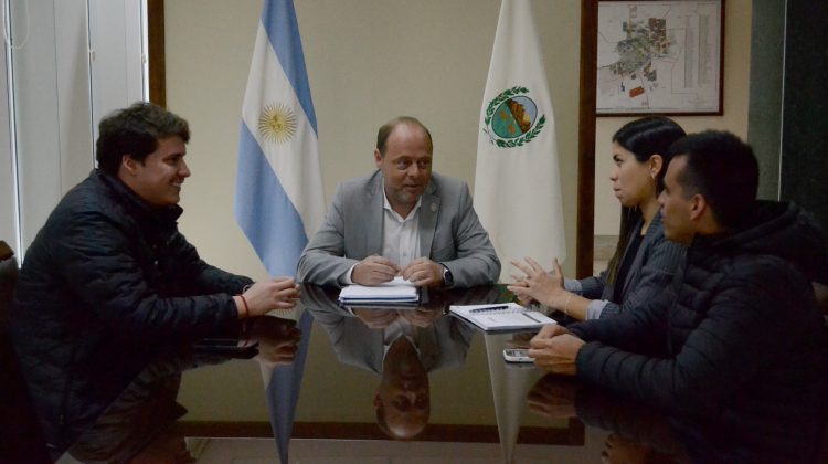 Amondarain recibió a intendentes de la Costa de los Comechingones para trabajar en conjunto