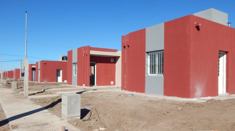 Los colores comienzan a cubrir las nuevas viviendas de la ciudad de San Luis