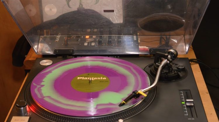 La Casa del Poeta ofrece un ciclo cautivante para disfrutar de vinilos icónicos