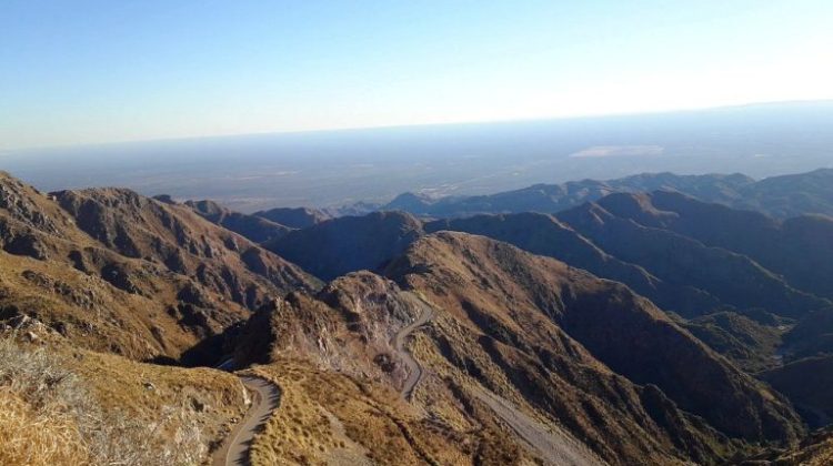 El camino de Nogolí a Río Grande, un trazado de ensueño que alcanza el cielo
