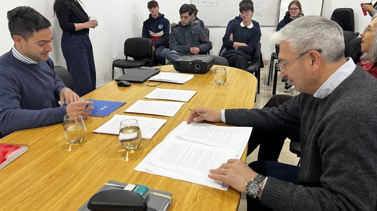 Estudiantes recibirán formación en proyectos energéticos