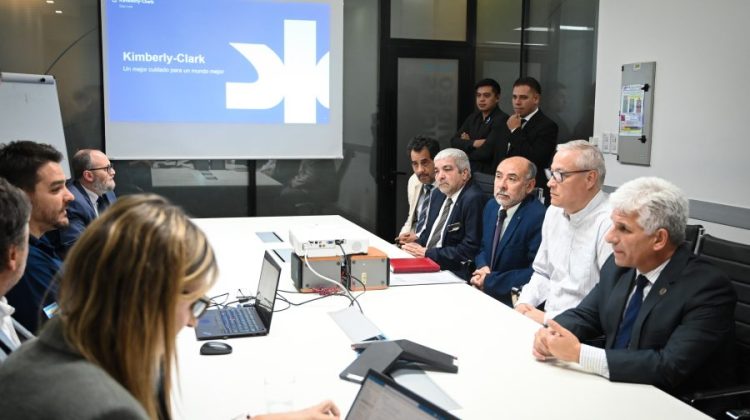 El gobernador Poggi destacó la inversión de U$S 15 millones que hará Kimberly Clark