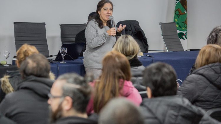 Más de 200 personas asistieron a una capacitación sobre inteligencia artificial en la ULP