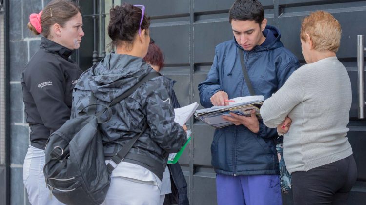 Estudiantes de Enfermería participaron de un mega operativo comunitario en el barrio CGT