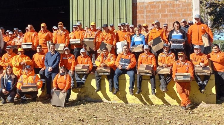 El Ente Control de Rutas renovó la indumentaria del personal de Mantenimiento y Señalización Vial
