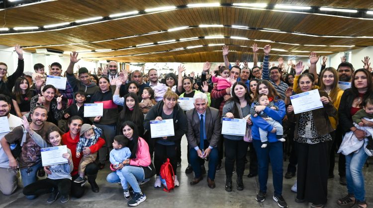 Más de 600 emprendedores recibieron apoyo económico del Gobierno