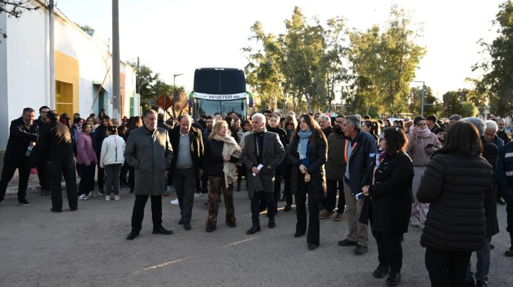 El Gobernador visitó obras de ‘Construyendo con tu Pueblo’ en Los Manantiales