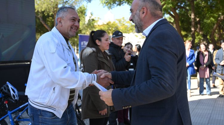 Tres emprendedores del departamento Ayacucho crecerán gracias al Gobierno