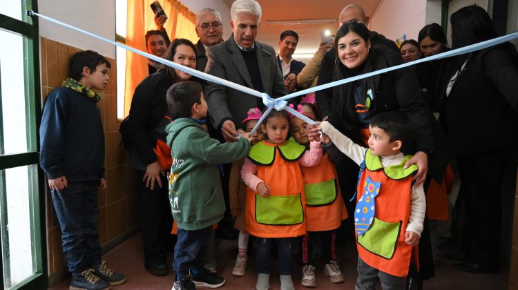 La escuela ‘Faustino Berrondo’ de San Francisco inauguró su sala de 3 junto al Gobernador