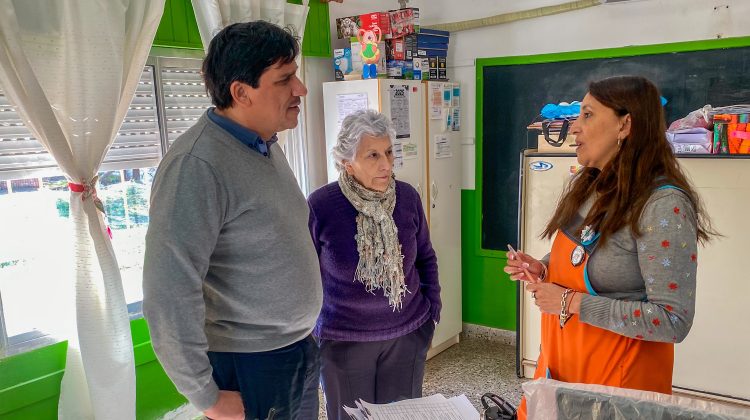 El equipo de la secretaría de Personas con Discapacidad visitó dos escuelas de Buena Esperanza