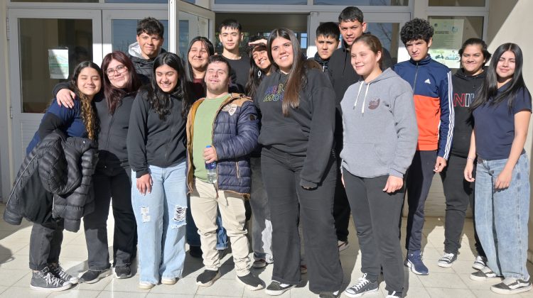El equipo de la secretaría de Personas con Discapacidad visitó dos escuelas de Villa Mercedes