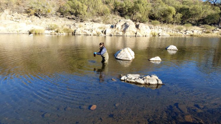 San Luis Agua fiscalizó el agua del dique Luján y El Muro de Quines