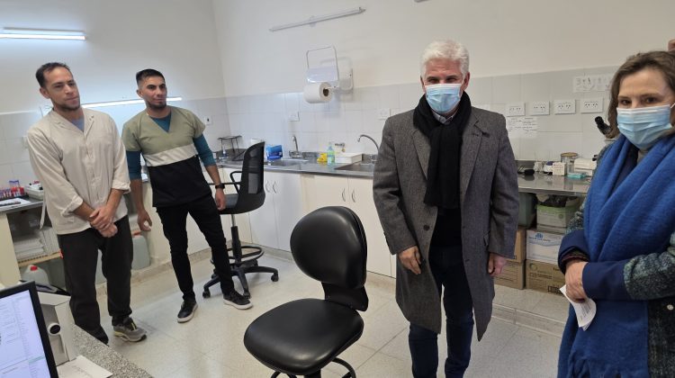 El gobernador visitó la Maternidad Provincial de Villa Mercedes