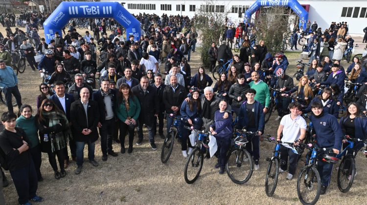 Realizaron una entrega masiva de TuBi a estudiantes de cinco escuelas de Villa Mercedes