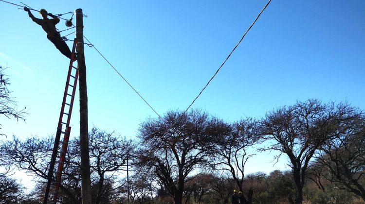 El Gobierno suma 56 kilómetros de red de fibra óptica entre San Luis y Fraga