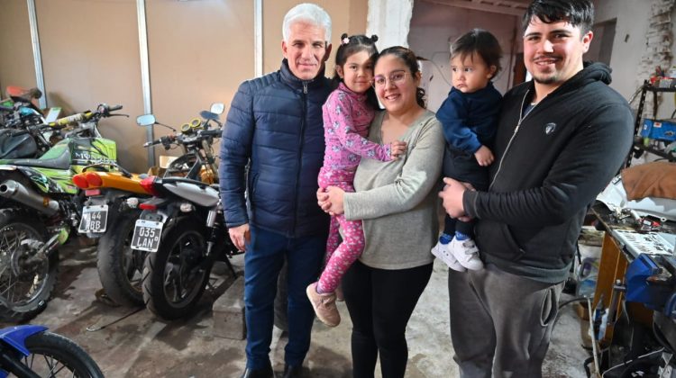 El Gobernador visitó a ‘Nano Motos’, el emprendimiento que creció de la mano de ‘Mi Próximo Paso’