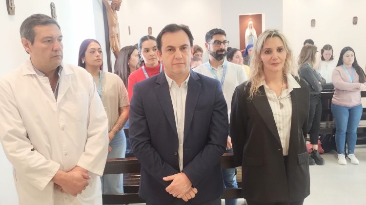 El Hospital ‘Carrillo’ conmemoró el primer aniversario de la capilla ‘Virgen de Lourdes’