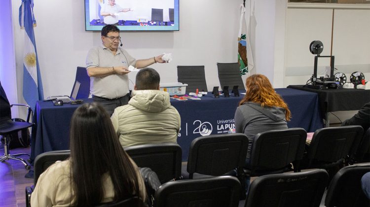 La ULP realizó el segundo encuentro presencial del curso de Impresión 3D
