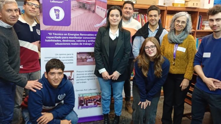 Estudiantes sanluiseños compiten a nivel nacional con un proyecto de energías renovables
