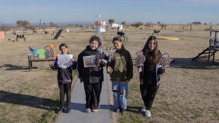 Alumnas de una escuela de Villa Mercedes conocieron el PALP a través de un proyecto de Ciencias