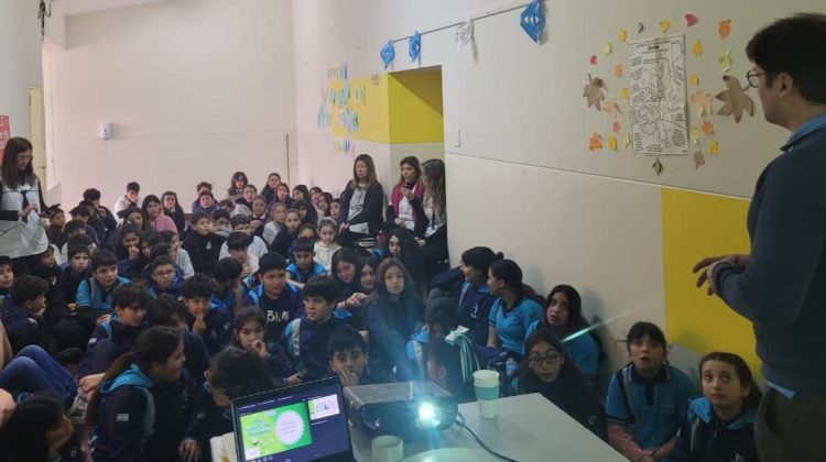 La Escuela Ambiental Itinerante continúa su ruta ecológica en el departamento Pueyrredón