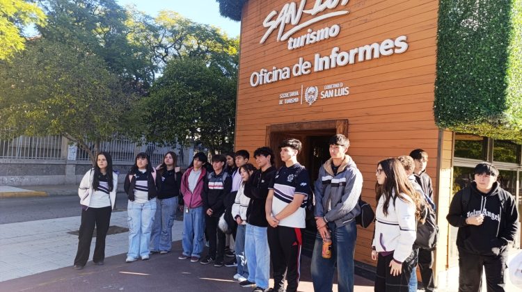 La importancia de elegir una empresa de viajes estudiantiles autorizada