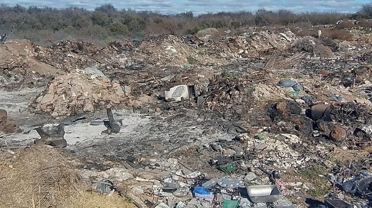 La Provincia y Concarán trabajan en la erradicación de un basural a cielo abierto