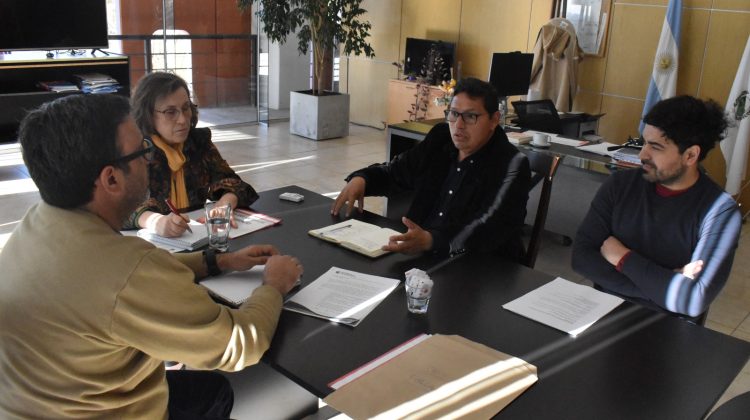 Reunión entre Salud y el municipio de San Francisco para analizar mejoras en el hospital
