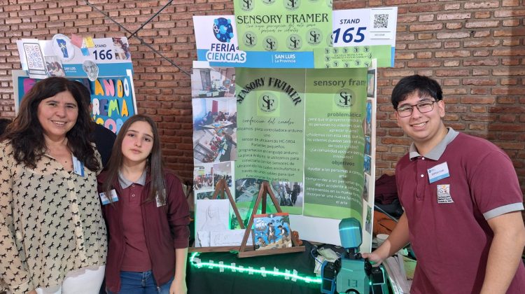 Alumnos de la Técnica N°8 presentaron un proyecto para personas con discapacidad visual