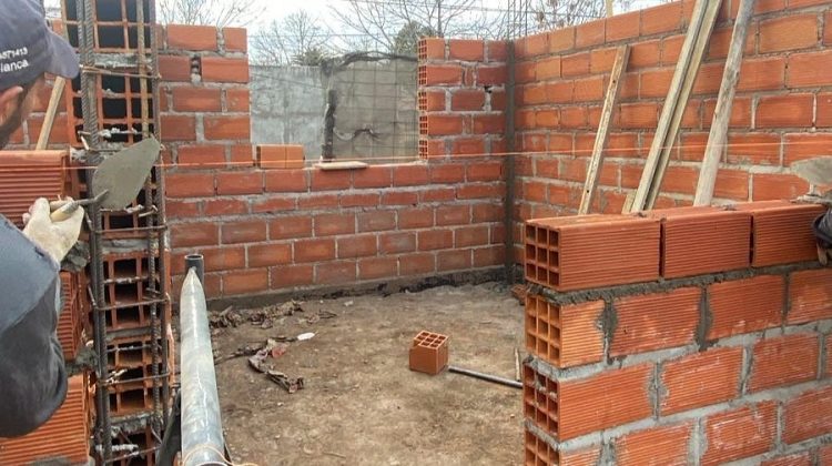 El nuevo Centro de Atención Primaria de la Salud ’12 de Octubre’ comienza a ganar altura
