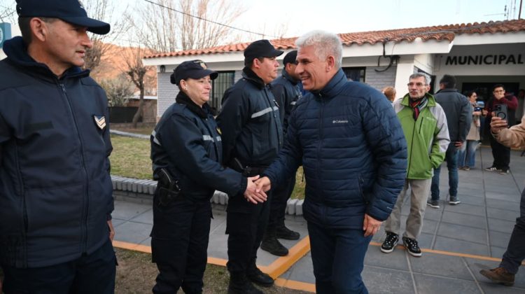 Papagayos refuerza la seguridad con un destacamento refaccionado y un nuevo patrullero