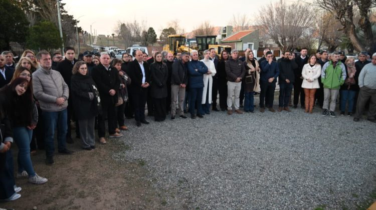 Papagayos estrenó cinco cuadras de pavimentación que valorizan al pueblo