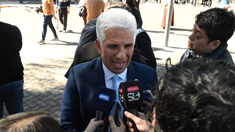 “Es una alegría, como Gobernador, compartir y vivir este día”