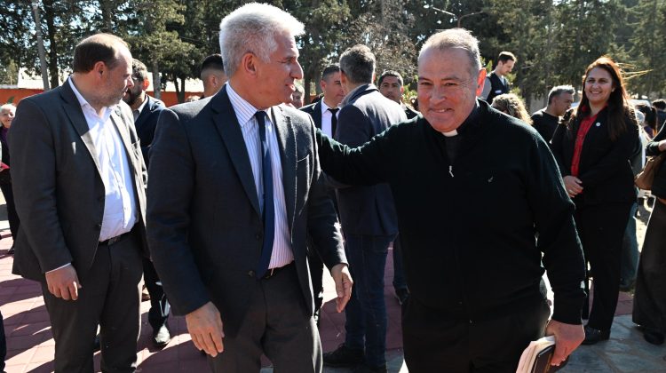 El Gobernador estuvo en la presentación de obras en el barrio San Martín