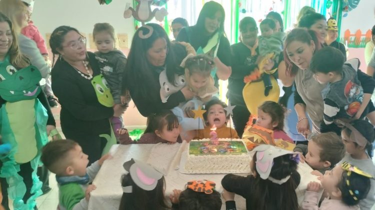 Extenderán el horario en el que los niños pueden permanecer en el CDI ‘Tona Salino’ 