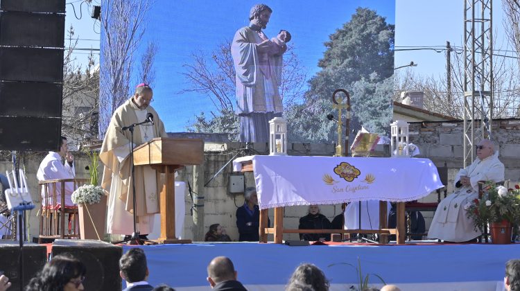 Emotiva y multitudinaria Misa y Procesión por San Cayetano en Villa Mercedes